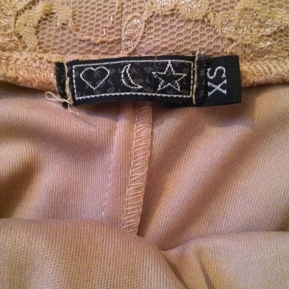 Tan Floral Lace Dress! - Picture 2 of 3