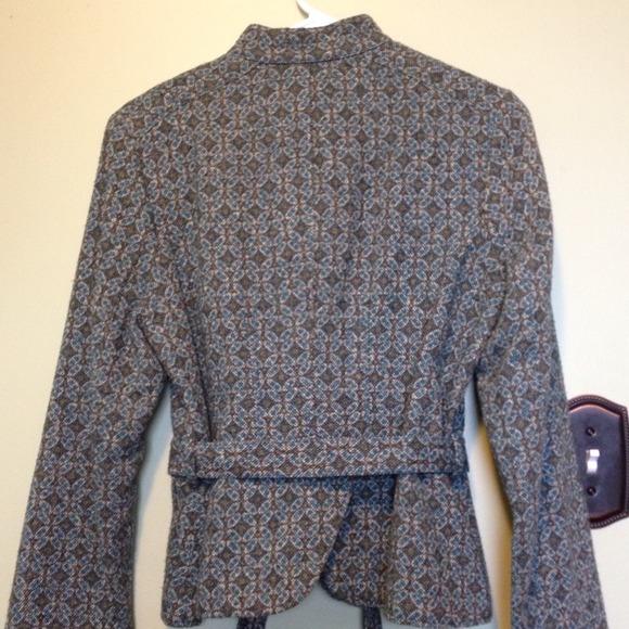 Jacket - Picture 2 of 3