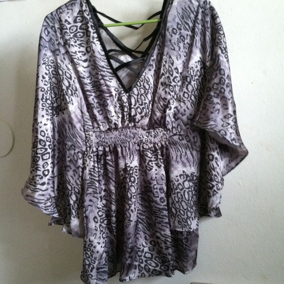 Beautiful back cross cross top