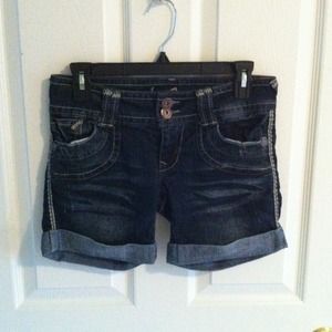 NWOT Mid-thigh Shorts