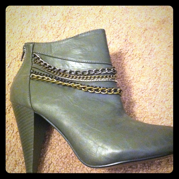 Charcoal grey boots - Picture 1 of 3