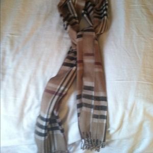 Burberry inspired scarf
