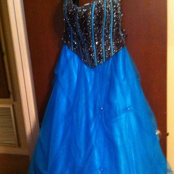 Gorgeous pageant dress