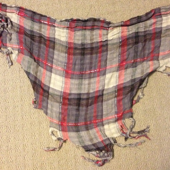 Reversible Patterned Scarf - Picture 4 of 4