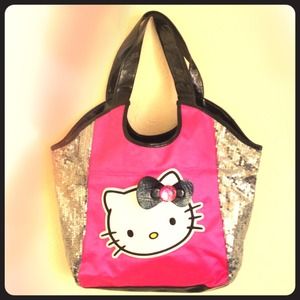 Hello Kitty purse