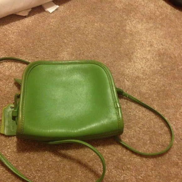 Sold in a bundle - Picture 2 of 2