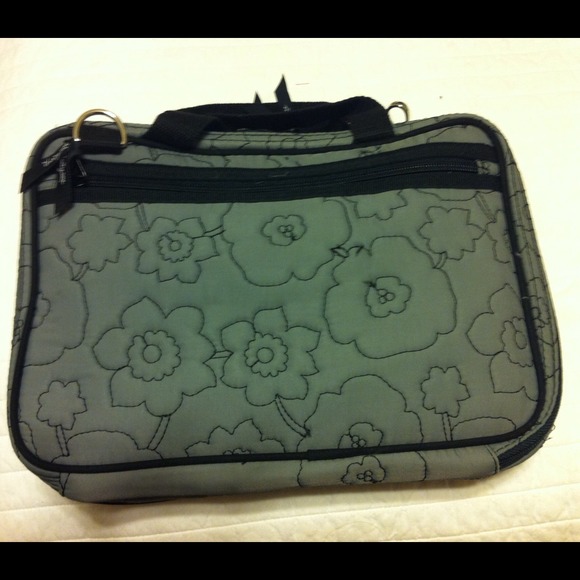 THIRTY ONE COSMETIC BAG