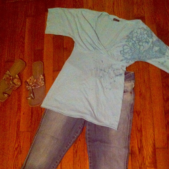 ✖SOLD✖Super cute tunic top!