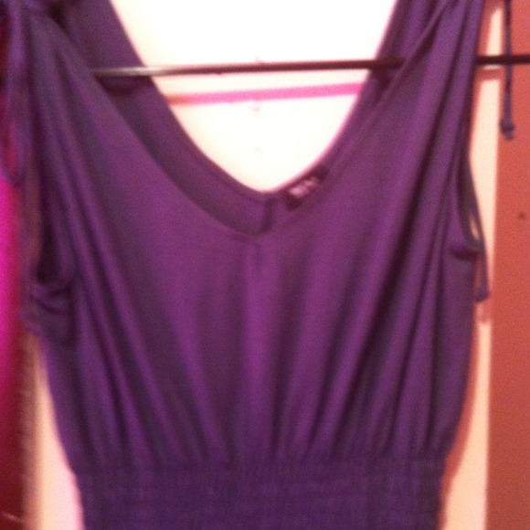 Mossimo - Picture 2 of 3