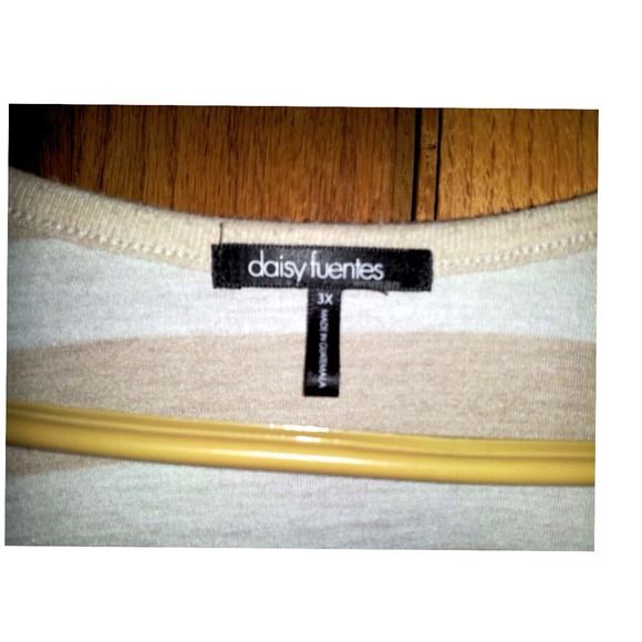 SOLD In BUNDLE Cream and beige striped waffle v - Picture 2 of 2