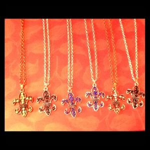 Fleur de lis Necklace