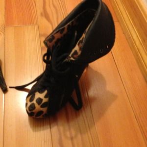 Leopard print shoes