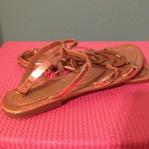 Sandals - Picture 2 of 4