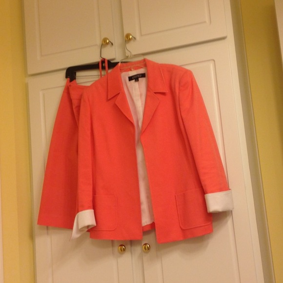 2-piece Skirt and jacket