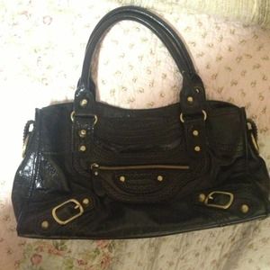 Black shoulder purse
