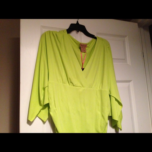 Cute animal print blouse just reduced/bundled upon - Picture 4 of 4