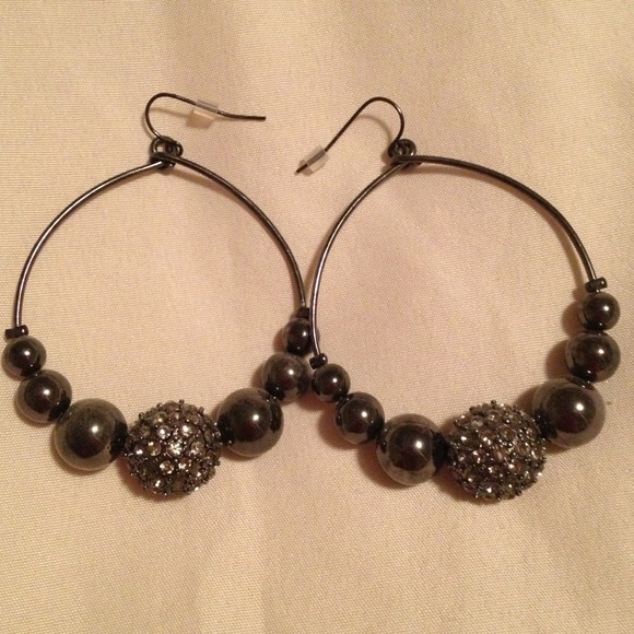 Earring !