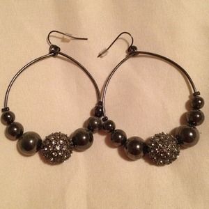 Earring !