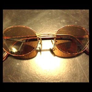 Rare vintage women's small oval Ray-Bans