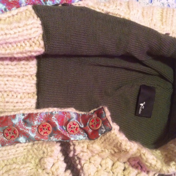 Hat - Picture 2 of 4