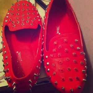 Studded pinkish red flats