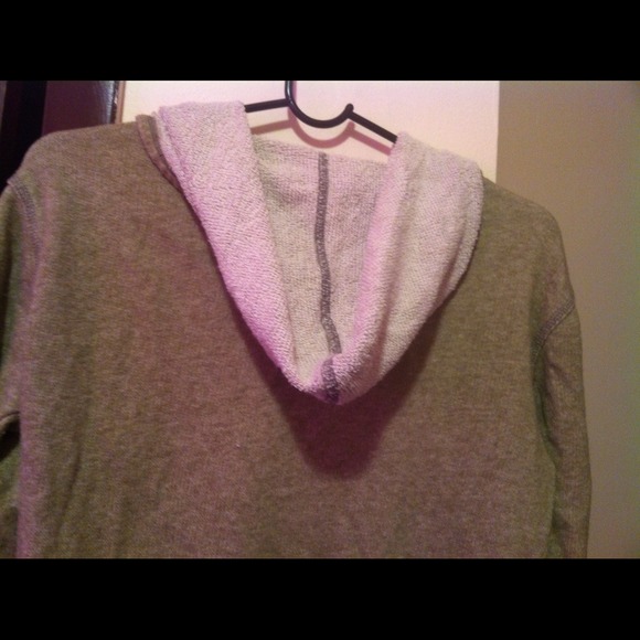 Sweater - Picture 2 of 3