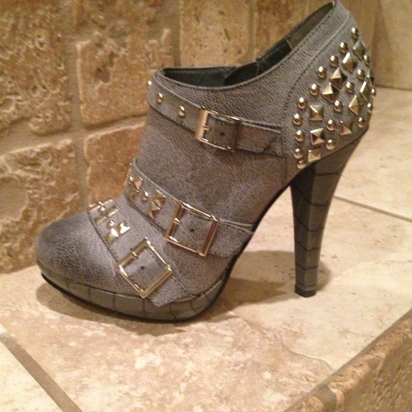 Never worn Grey Studded 4 inch platform booties