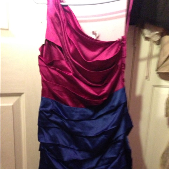 EXPRESS jewel tone magenta and violet 1 shoulder