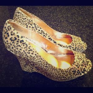 Leopard print wedges