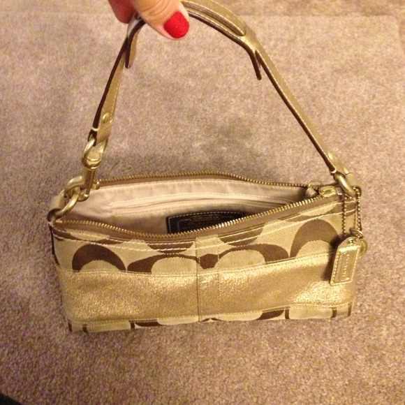 hand bag
