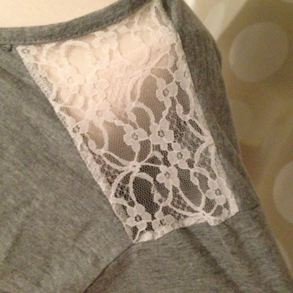 Grey tee - Picture 4 of 4