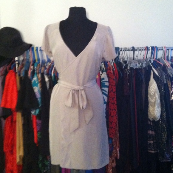 ❌SOLD❌Banana Republic Wrap Dress