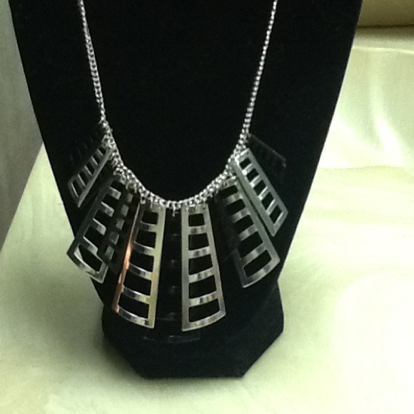 Ultra-chic art deco necklace