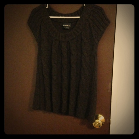 Cute sweater!