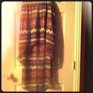 🚫Traded🚫High-low tribal print skirt🎀