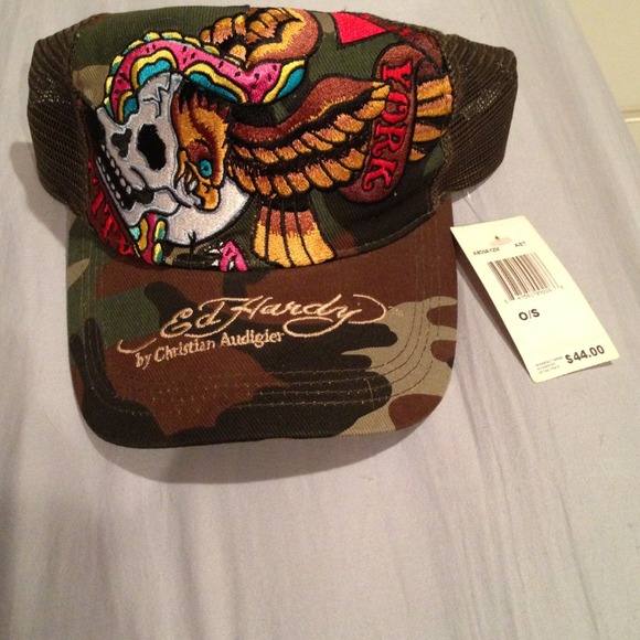 Ed hardy hat!! Brand new !