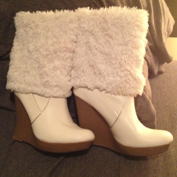 Jennifer Lopez boots