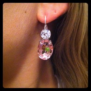 🚫SOLD🚫 in bundle ⭐Sparkly⭐Pink, crystal earrings