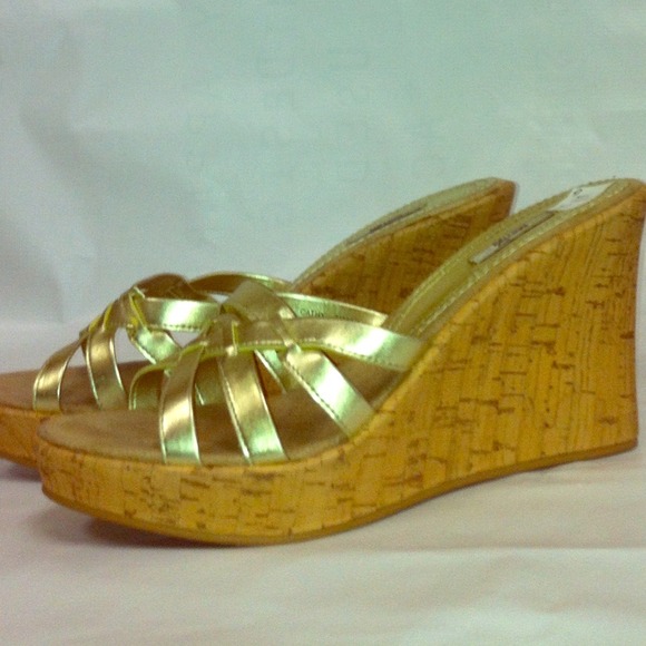 *Reduced- Wedges!! Yes!