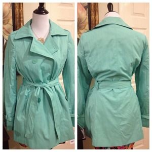 Tahari Jackets & Coats - {RESERVED} Tahari Mint Trench Coat Tahari Jackets & Coats - {RESERVED} Tahari Mint Trench Coat