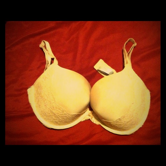 REDUCED! Victoria's Secret Dream Angel push up