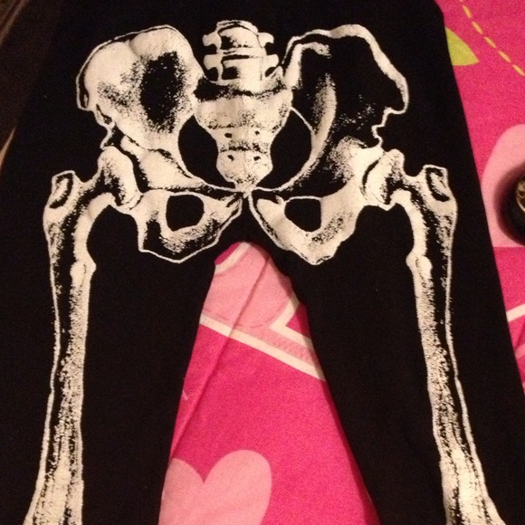 Skeleton leggings ππ - Picture 3 of 4