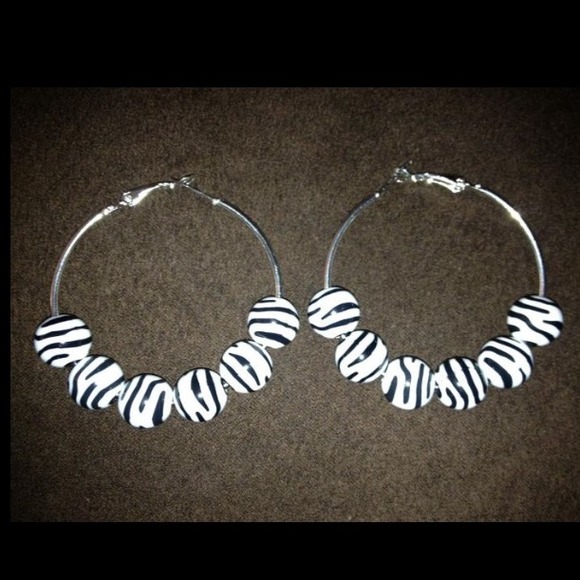 Jungle Boogie (Handemade Earrings)