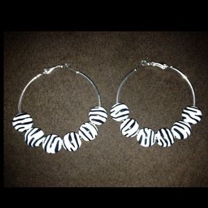 Jungle Boogie (Handemade Earrings)
