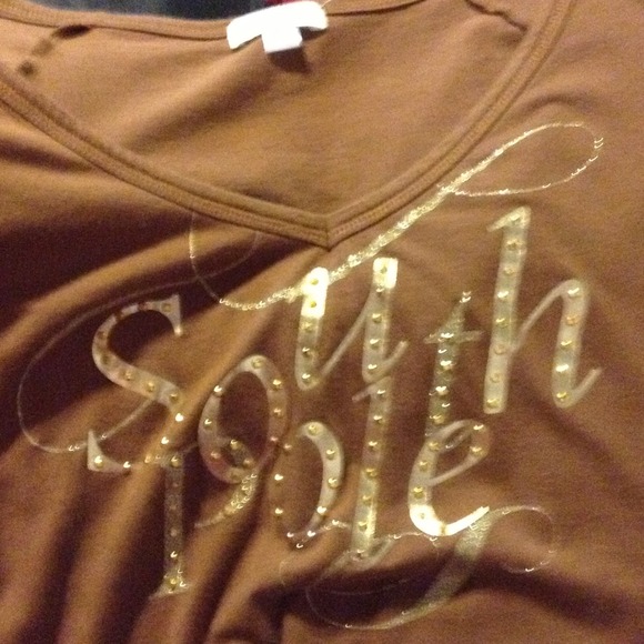 SouthPole 2x ladies T. Like new!