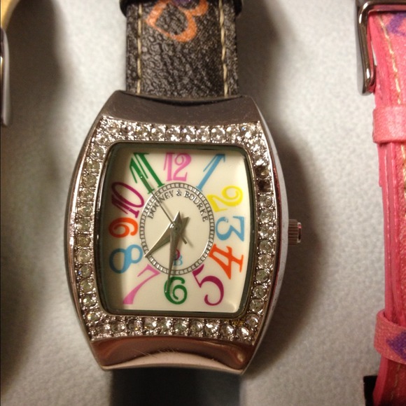 REDUCED!! Authentic Dooney and Bourke Watch - Picture 3 of 4