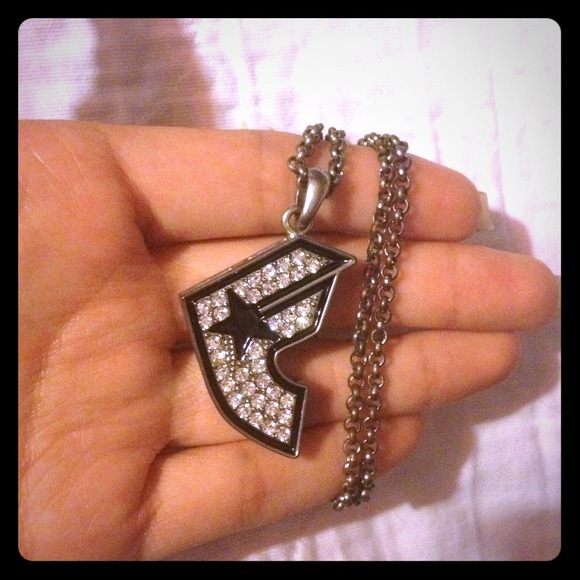 Famous Stars and Stripes necklace