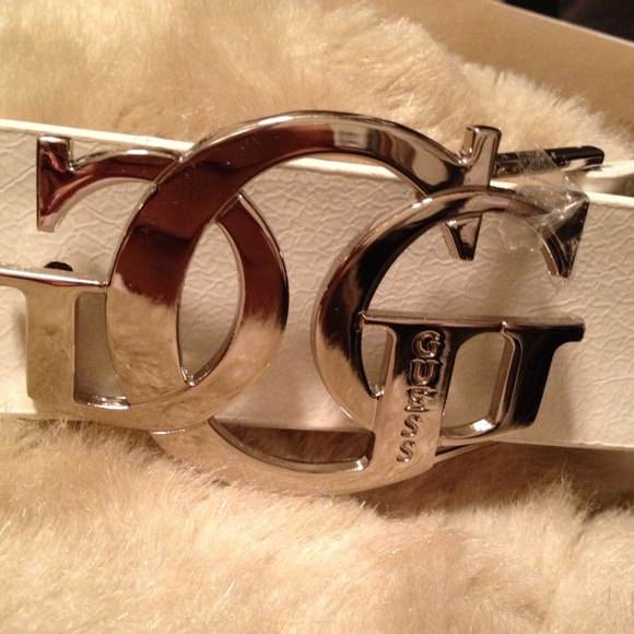 Authentic GUESS belt