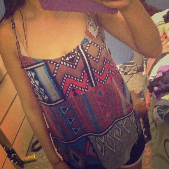 ❌SOLD❌Printed tank top
