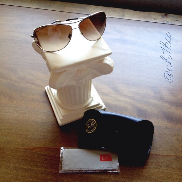 Ray-Ban Accessories - Ray Ban/ Wrapped Aviator Sunnies